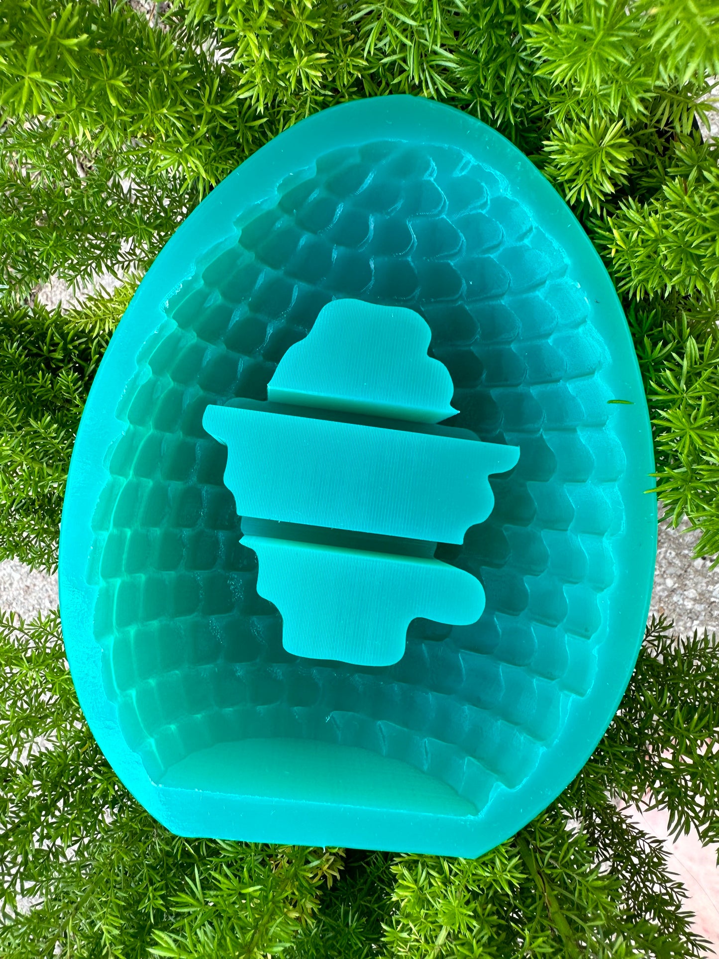 3D Dragon Egg Shelf Mold