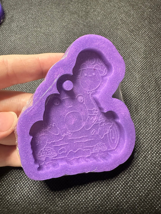 Frog on a Log Keychain Mold