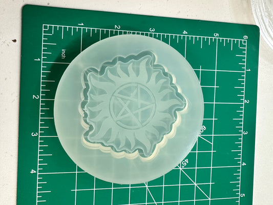 Supernatural Shaker Keychain Mold