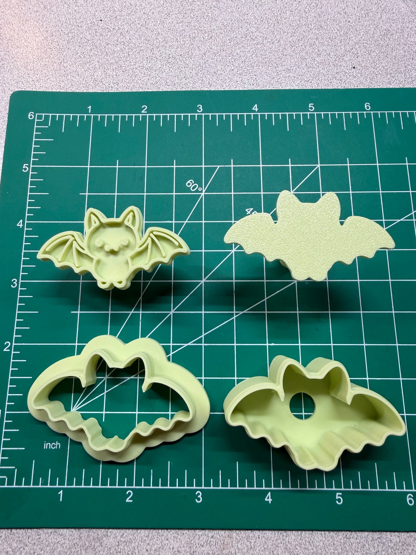 Cutie Bat Cake Pop Cutter, Pusher, and Fondant Embosser Set (Copy)