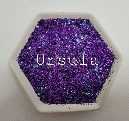 Ursula DezzzyArtz Glitter